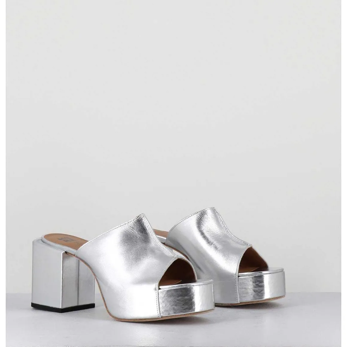 Mules A Plateforme En Cuir Metallise Argent - 1Gs444 Rabat Argento