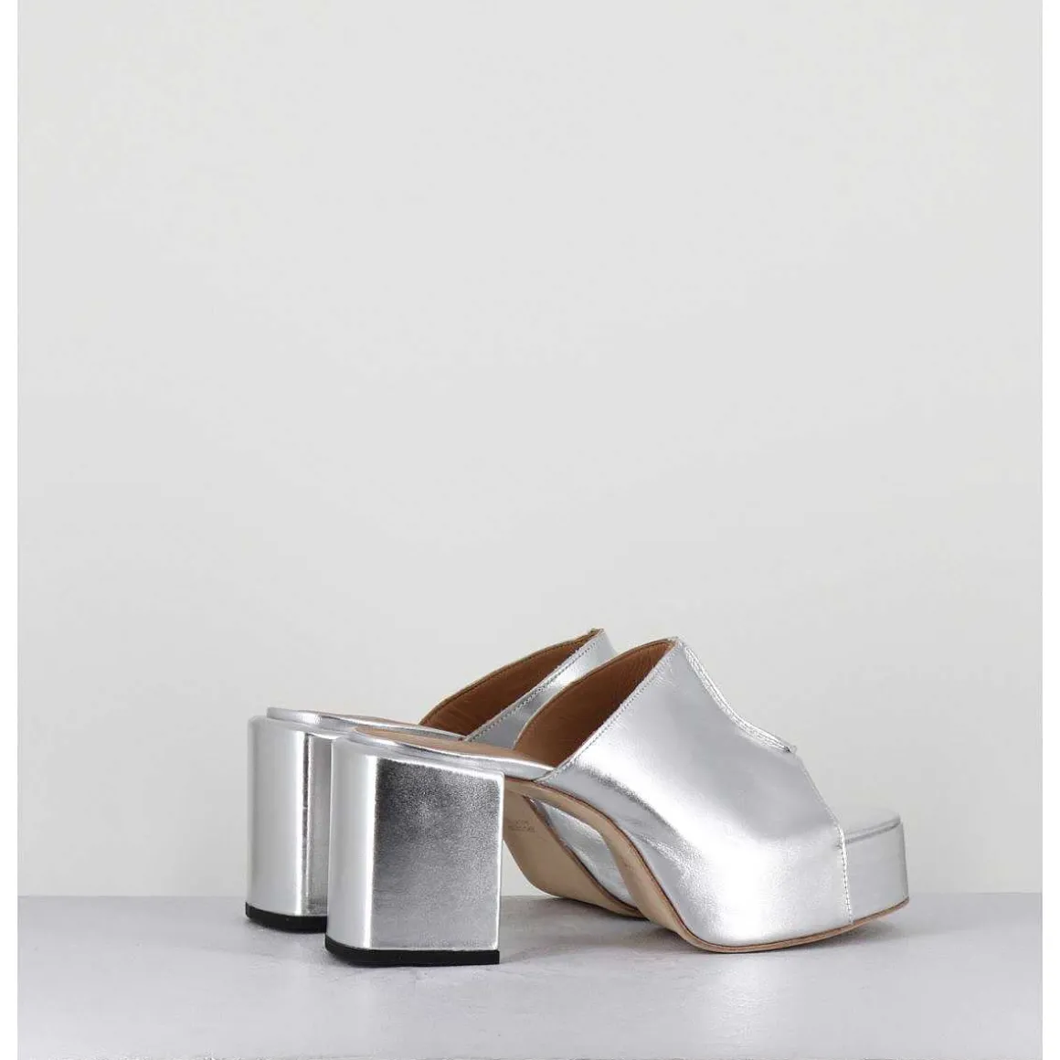 Mules A Plateforme En Cuir Metallise Argent - 1Gs444 Rabat Argento