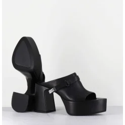 Mules A Plateforme Pointu En Cuir Noir - M6415 Vanity Nero