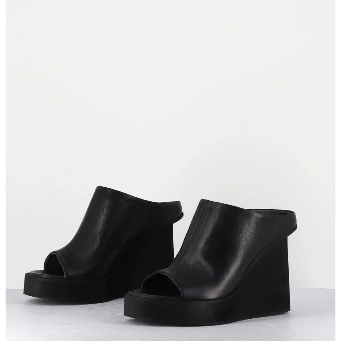 Mules Compensees Destructure En Cuir Noir - 3781 Gas Nero