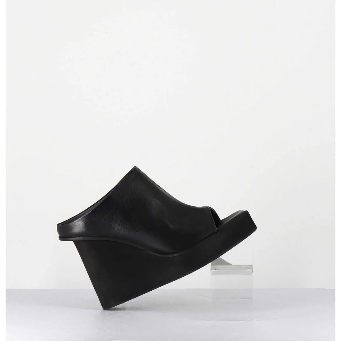 Mules Compensees Destructure En Cuir Noir - 3781 Gas Nero