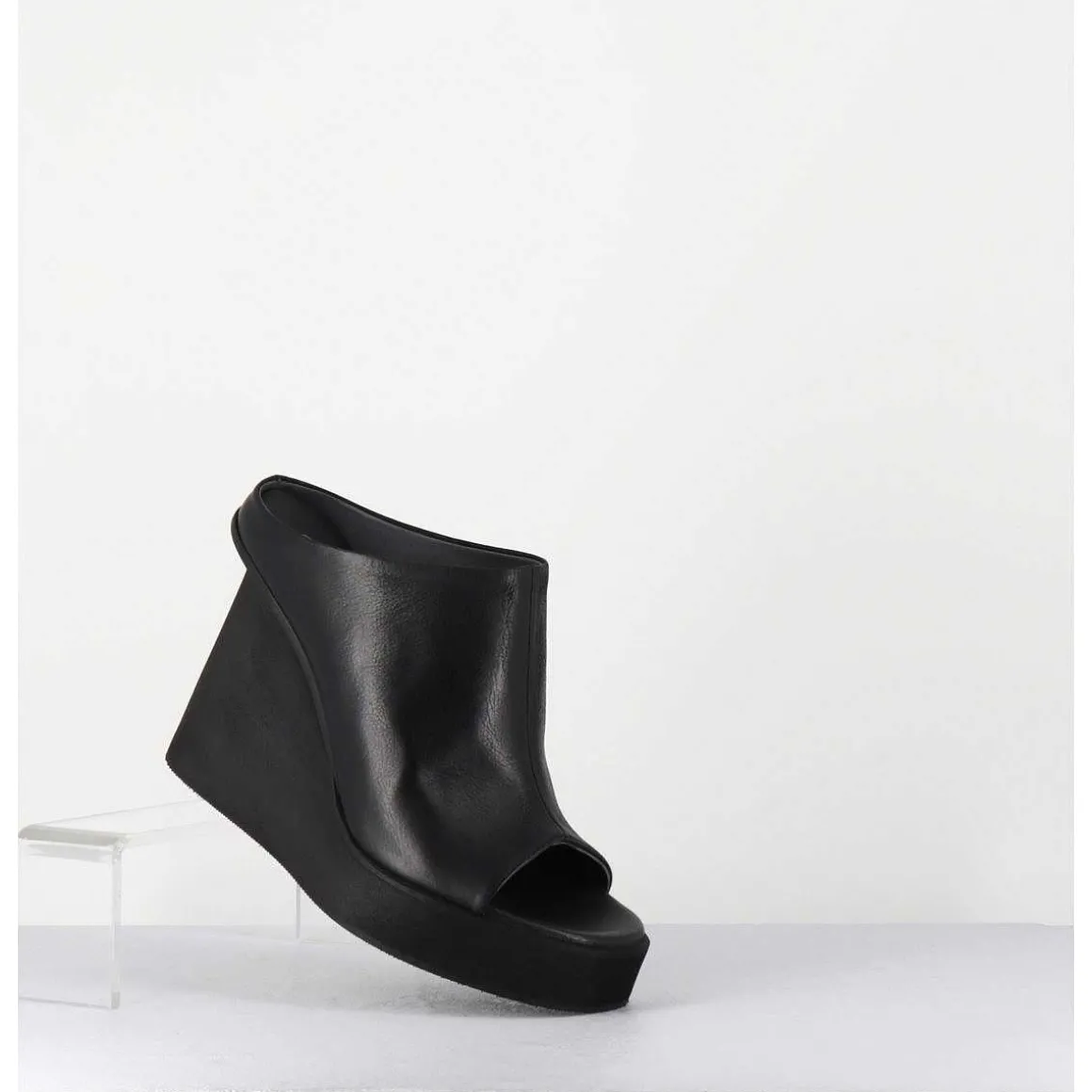 Mules Compensees Destructure En Cuir Noir - 3781 Gas Nero