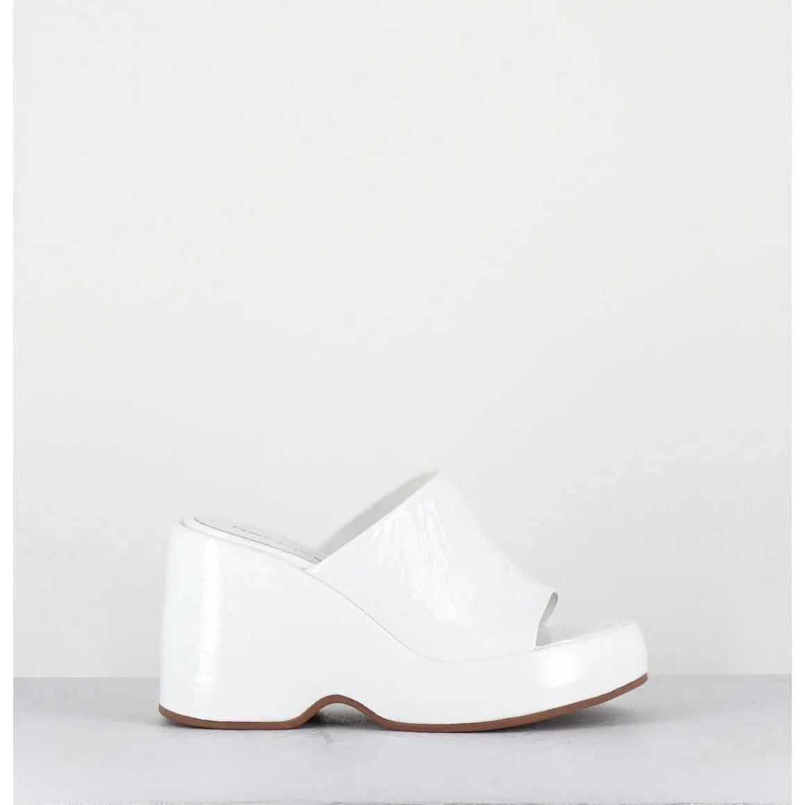 Mules Compensees 90S En Cuir Vernis Blanc - Masa4 Cindy Bianco