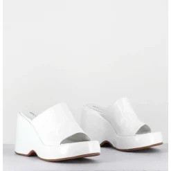 Mules Compensees 90S En Cuir Vernis Blanc - Masa4 Cindy Bianco