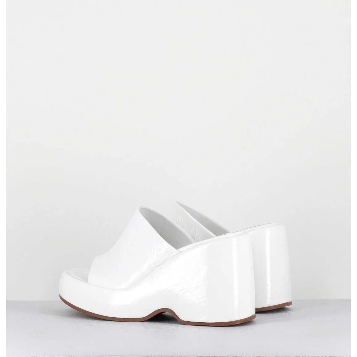 Mules Compensees 90S En Cuir Vernis Blanc - Masa4 Cindy Bianco