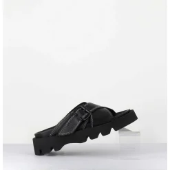 Mules En Cuir Noir Semelle Crantee - Lacey Black Sandals