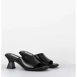 Mules En Cuir Noir Talon Plexi - Synthia Black Sandals