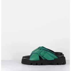 Mules En Cuir Vert Semelle Crantee - Lacey Green Sandals