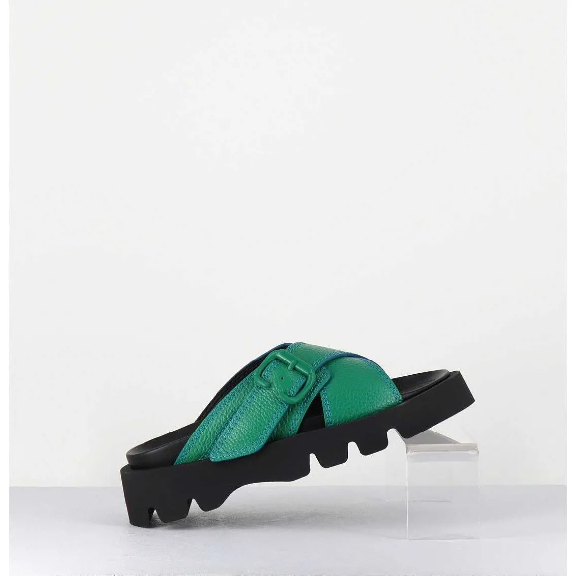 Mules En Cuir Vert Semelle Crantee - Lacey Green Sandals