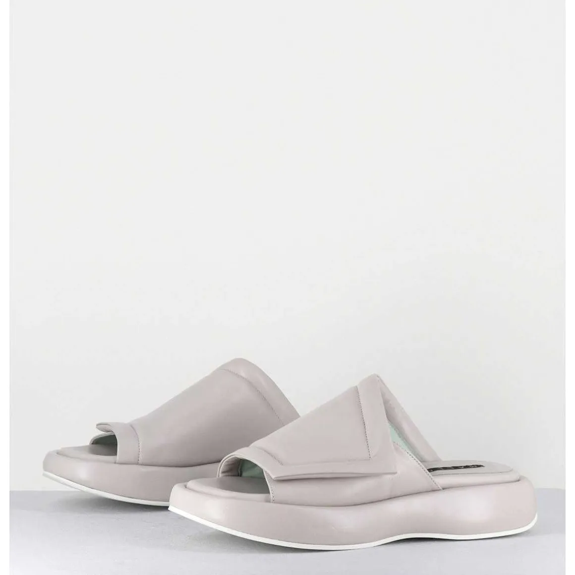 Mules Minimalistes Semelle Epaisse En Cuir Souple Gris - M23E Rombo Grey