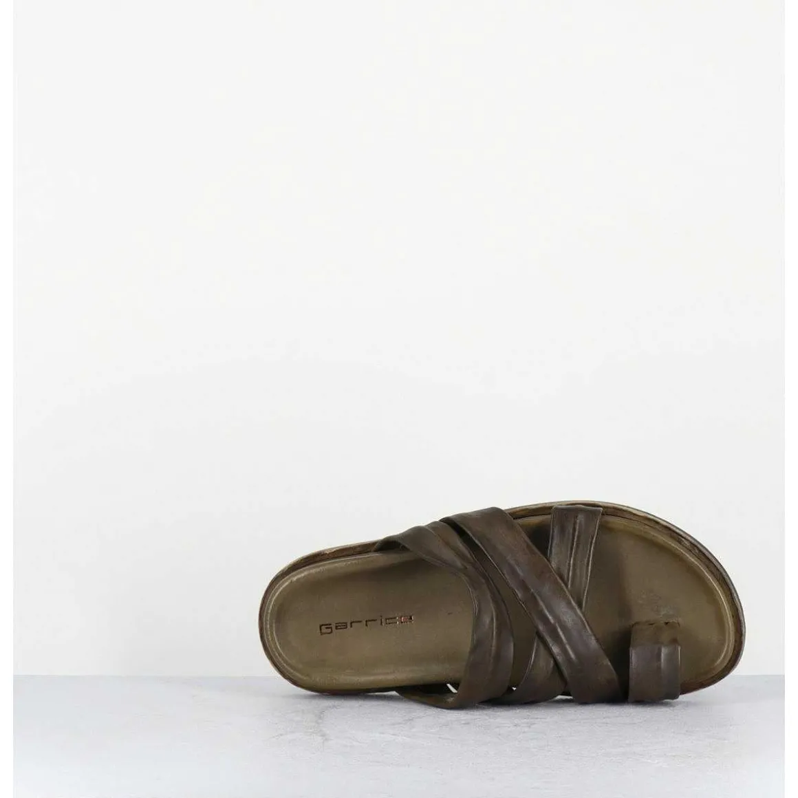 Mules Plates Entre-Doigts En Cuir Souple Kaki - Kerem Tuffato Forest