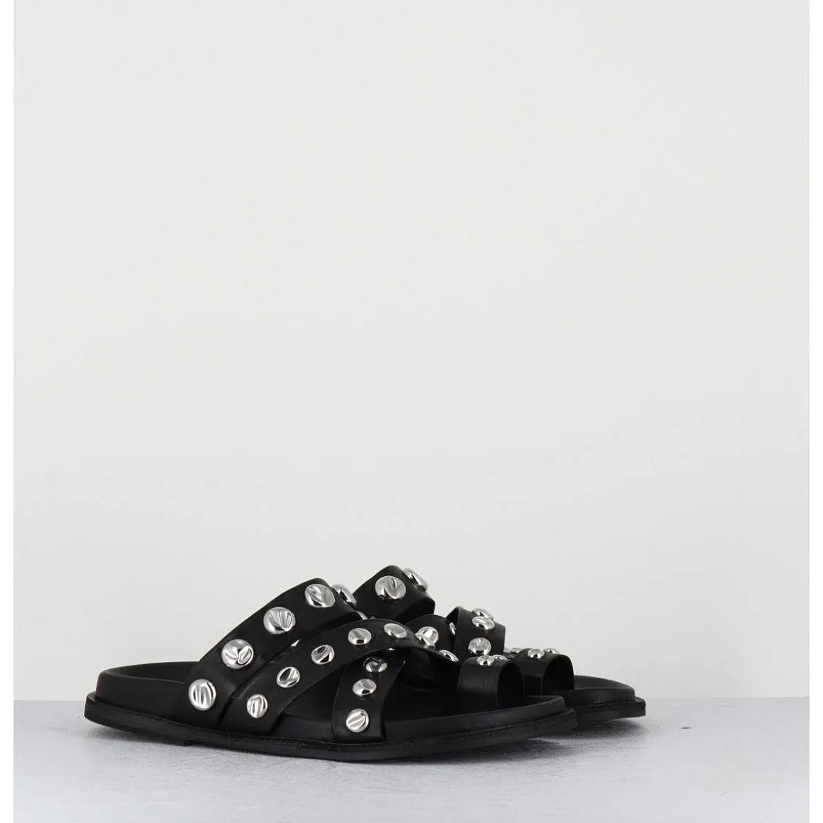 Mules Plates Entre-Doigts En Cuir Noir & Rivets Argent - Kero Tuffato Nero