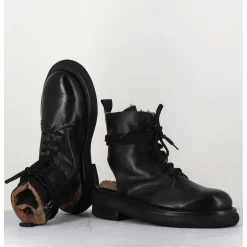 Rangers Fourrees En Cuir Noir - Hug12 Nero