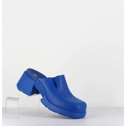 90S Blue Rubber Clogs - Blissa Blue Mules