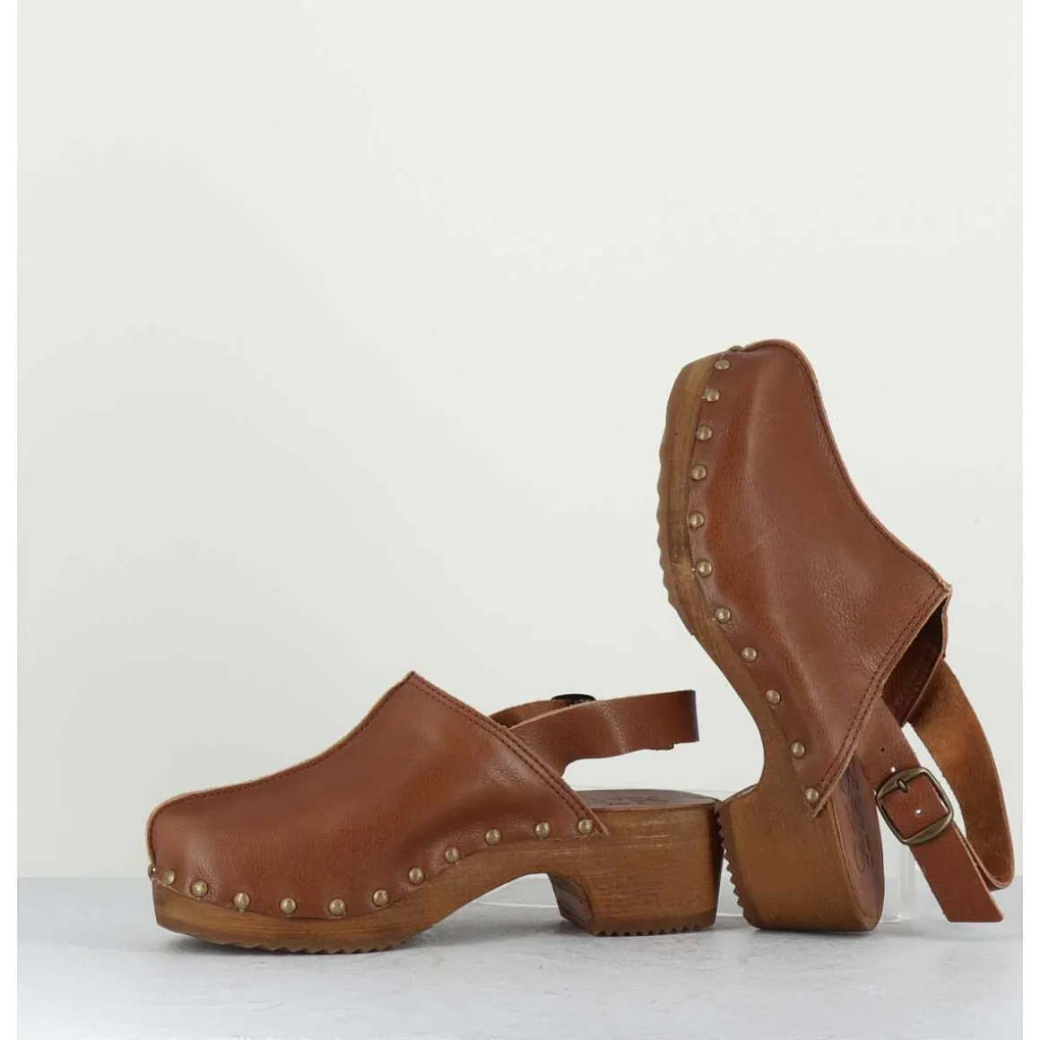 Sabots A Bride Cuir Camel & Rivets Bronze - 288 Vegetal Antico