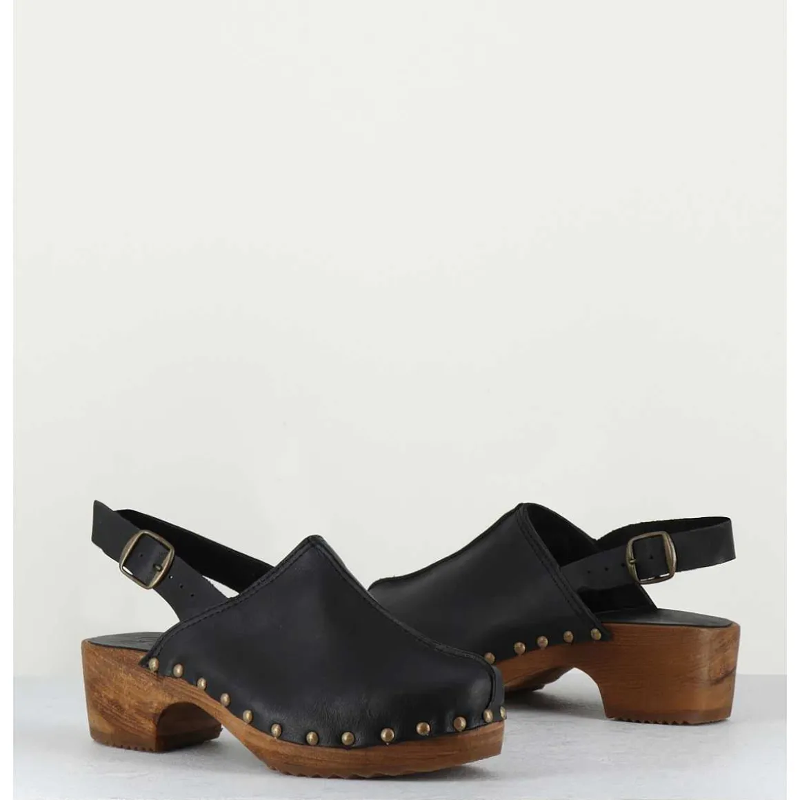 Sabots A Bride Cuir Noir & Rivets Bronze - 288 Vegetal Nero