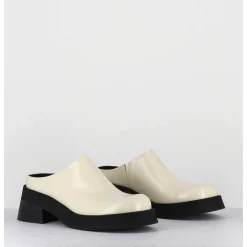 Sabots En Cuir Lisse Beige - Odile Beige Mules