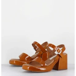 Sandales A Plateforme En Cuir Vernis Camel - Beverly Camel Sandals