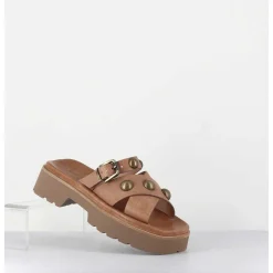 Sandales En Cuir Camel A Rivets Bronze - Vizu Legno