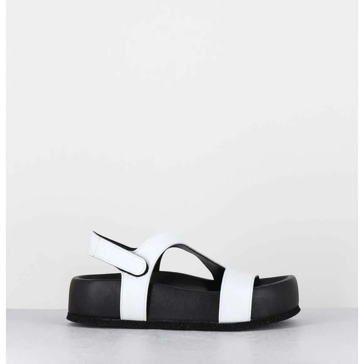 Sandales En Cuir Noir & Blanc Semelle Epaisse - Gava Buffy White