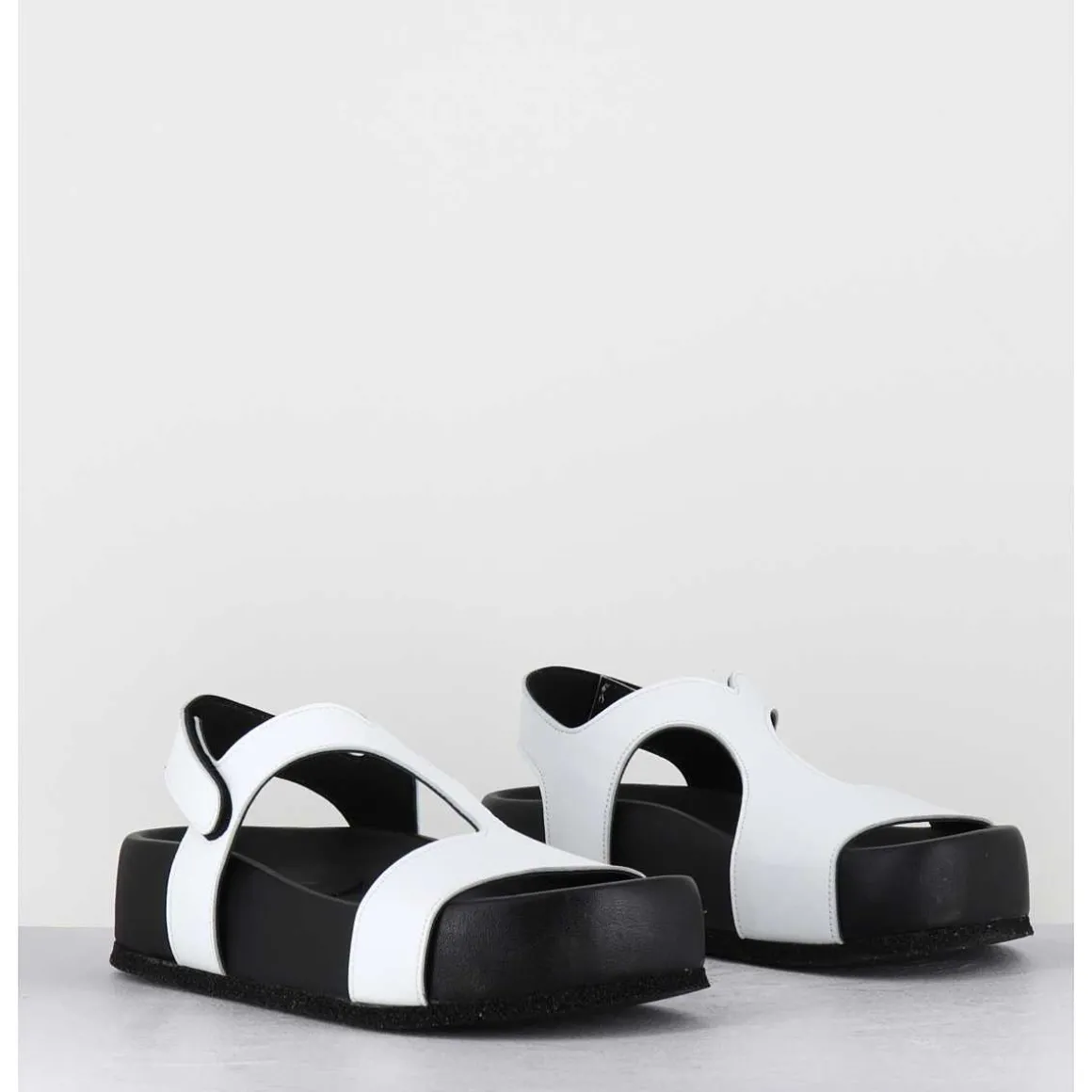 Sandales En Cuir Noir & Blanc Semelle Epaisse - Gava Buffy White