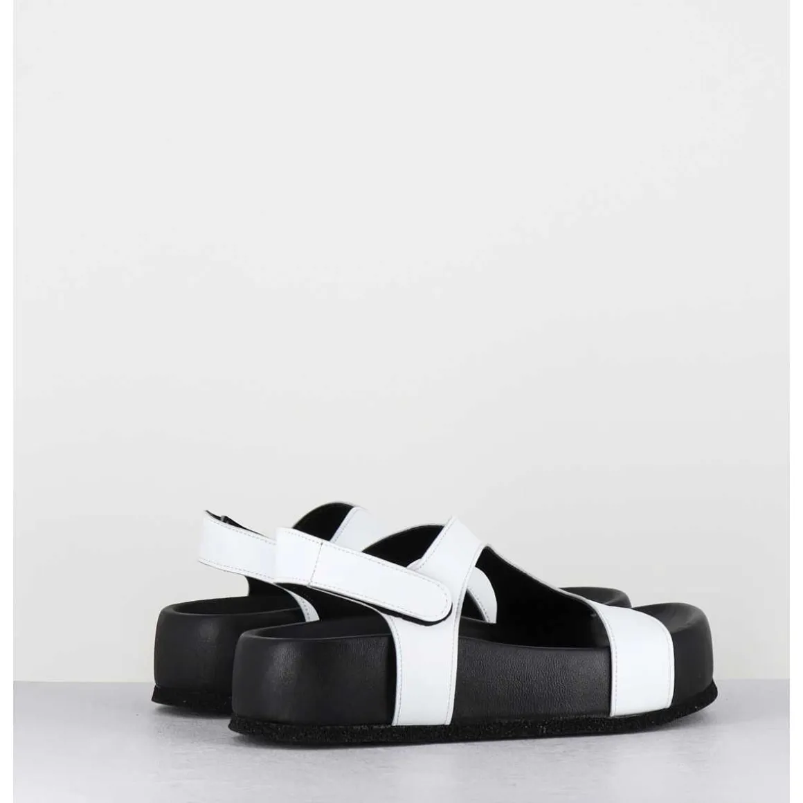 Sandales En Cuir Noir & Blanc Semelle Epaisse - Gava Buffy White
