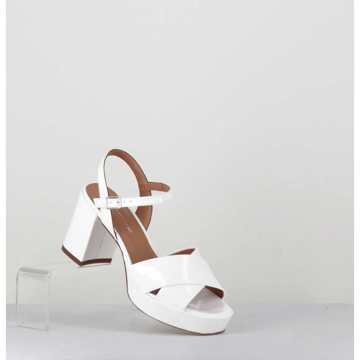 Sandales En Cuir Vernis Blanc - Julia23 Bianco