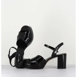 Sandales En Cuir Vernis Noir - Julia23 Nero
