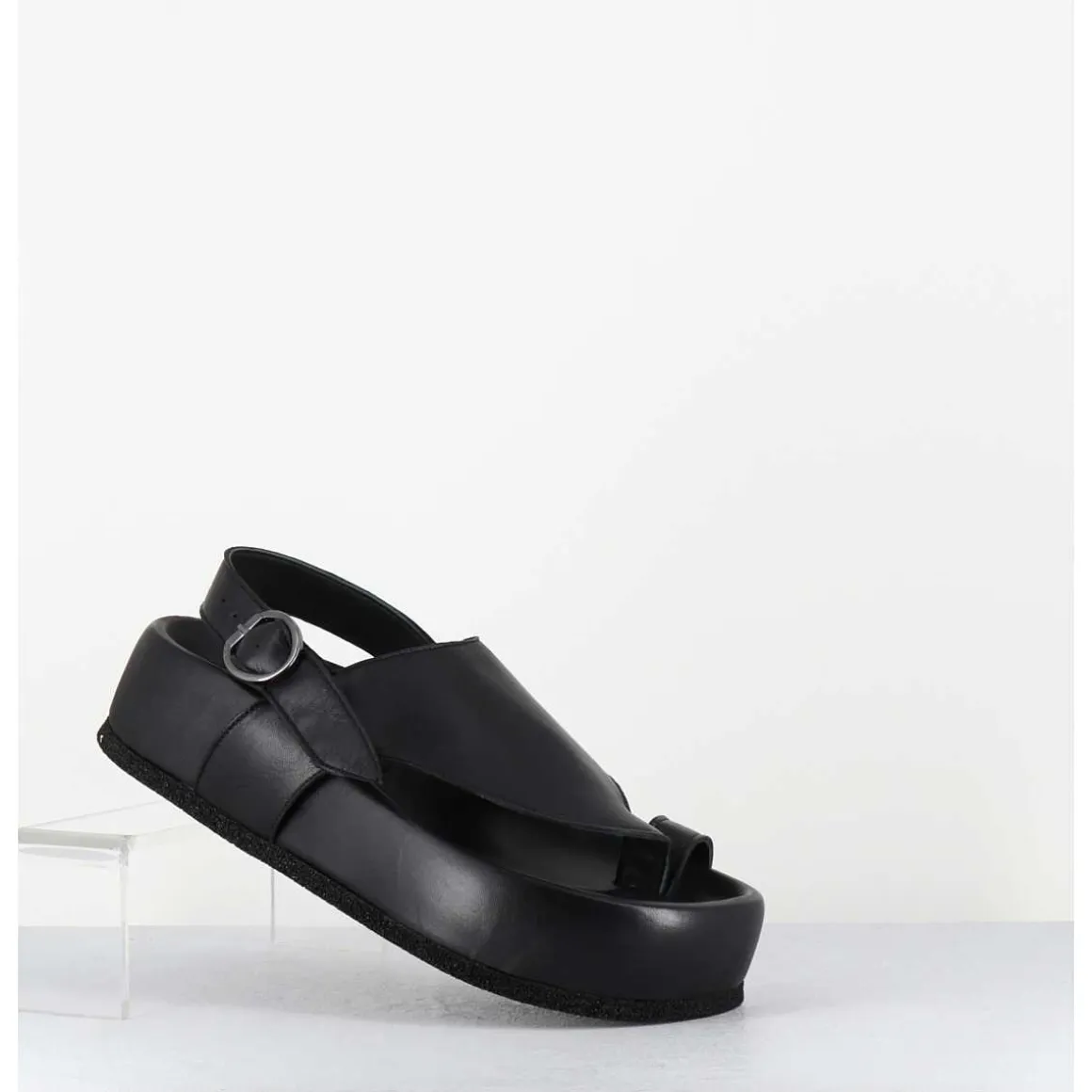 Sandales Entre-Doigts Semelle Epaisse En Cuir Noir - Gaviv3 Buffy Nero