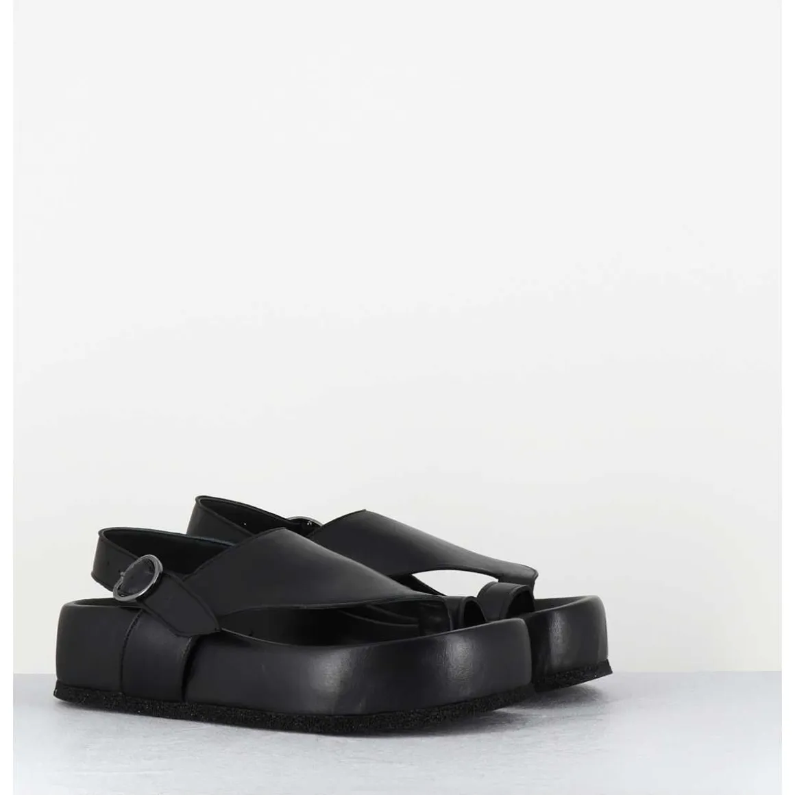 Sandales Entre-Doigts Semelle Epaisse En Cuir Noir - Gaviv3 Buffy Nero