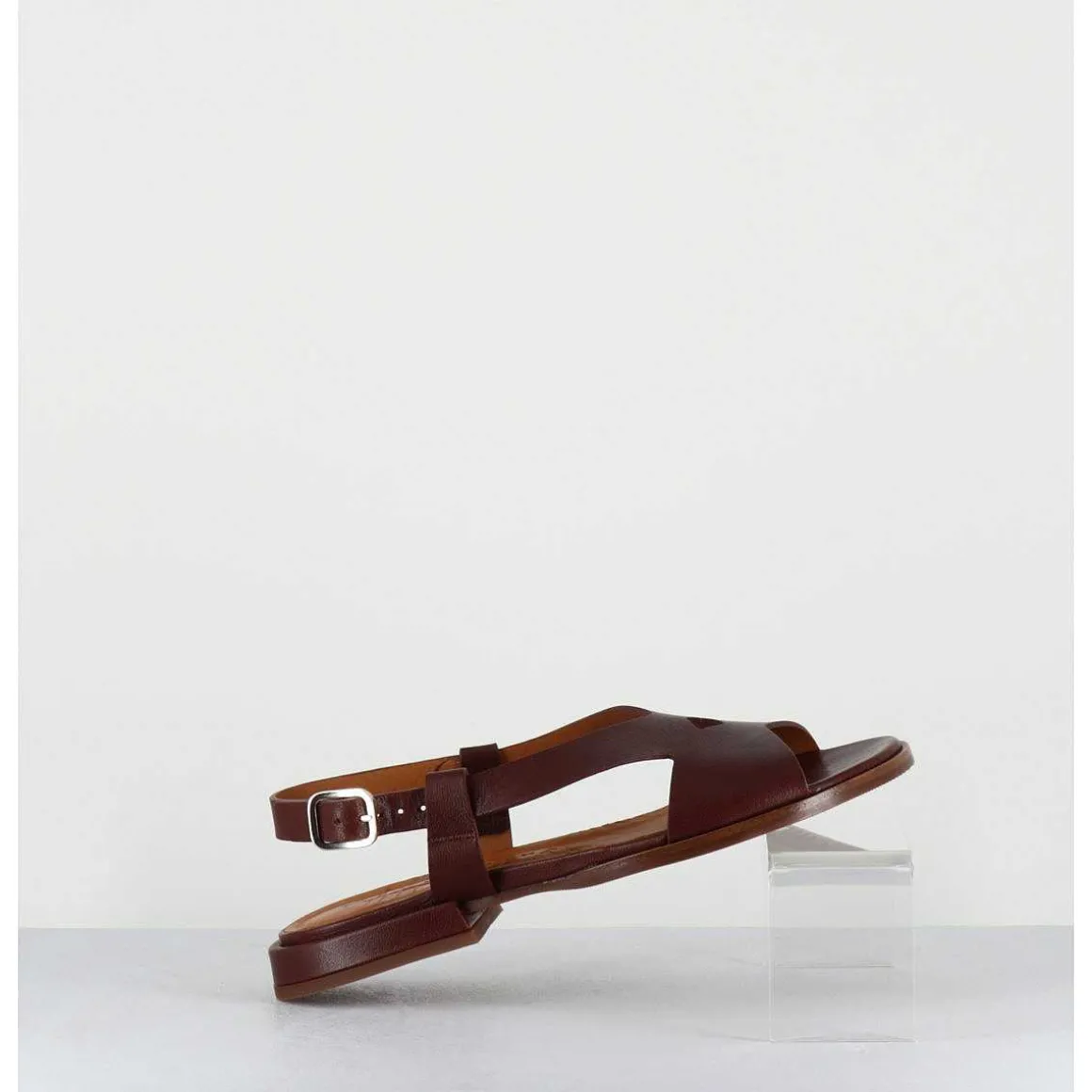Sandales Plates En Cuir Marron - Wenta Pitbul Terra