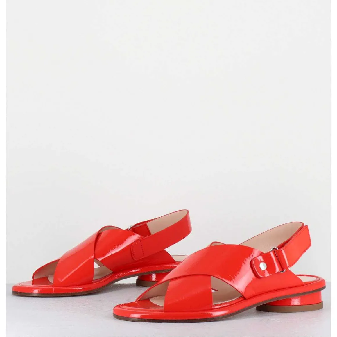 Sandales Plates En Cuir Rouge - Alison Criss Tangerine