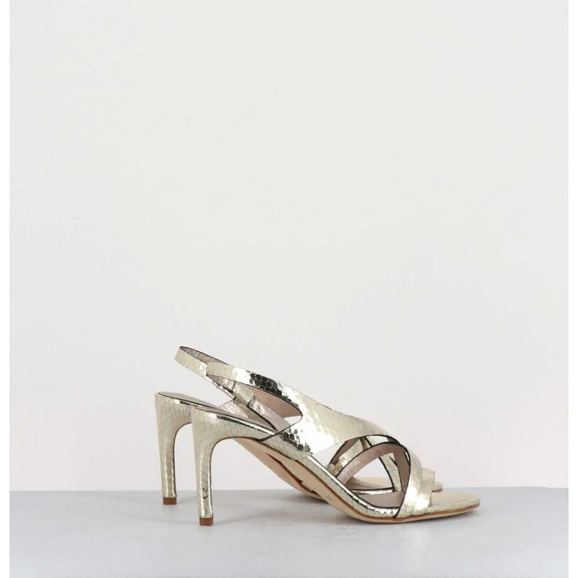 Sandales Talon Fin Slingback En Cuir Metallise Dore - 11527 Viper Platino