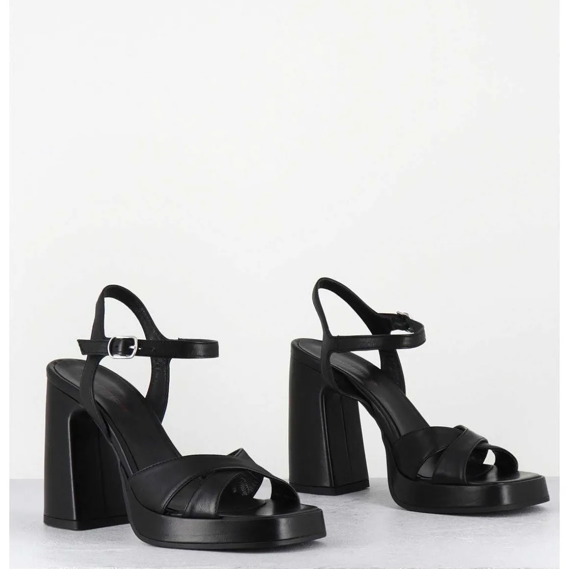 Sandales Talon Haut A Plateforme En Cuir Noir - Suma3 Fular Nero