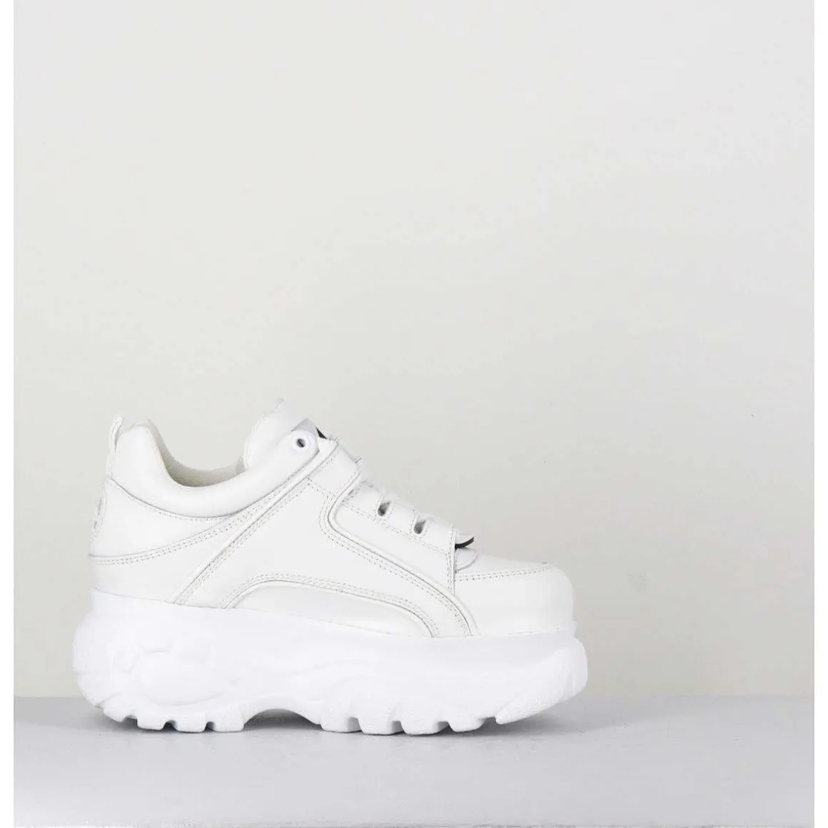 Sneakers En Cuir Lisse Blanc A Plateforme Buffalo Original - 1339 White