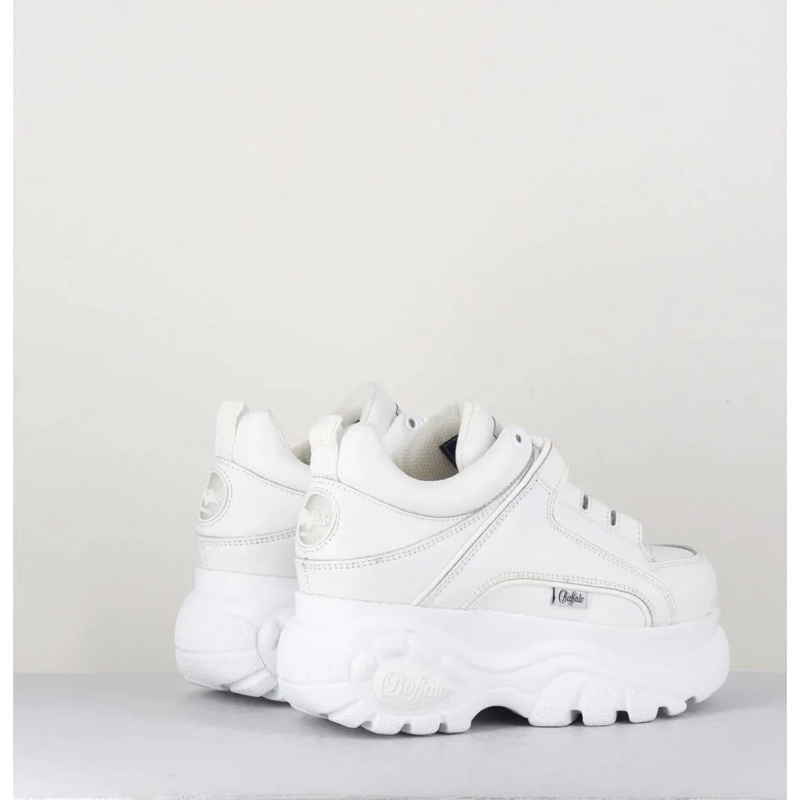 Sneakers En Cuir Lisse Blanc A Plateforme Buffalo Original - 1339 White