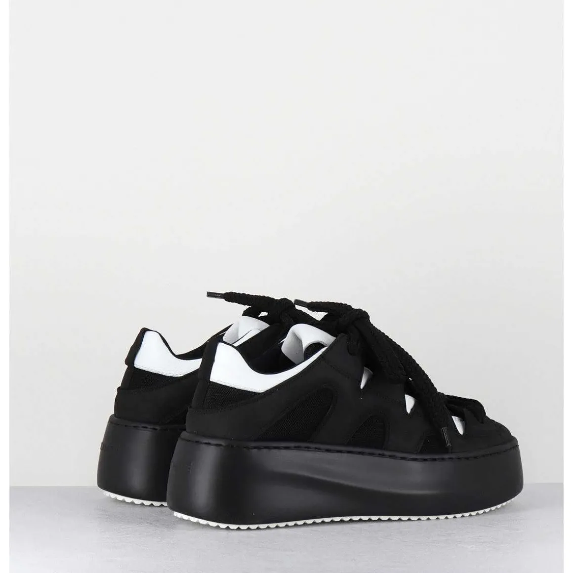 Sneakers En Cuir Noir & Blanc Y2K - 1D7366D Nabuck Black