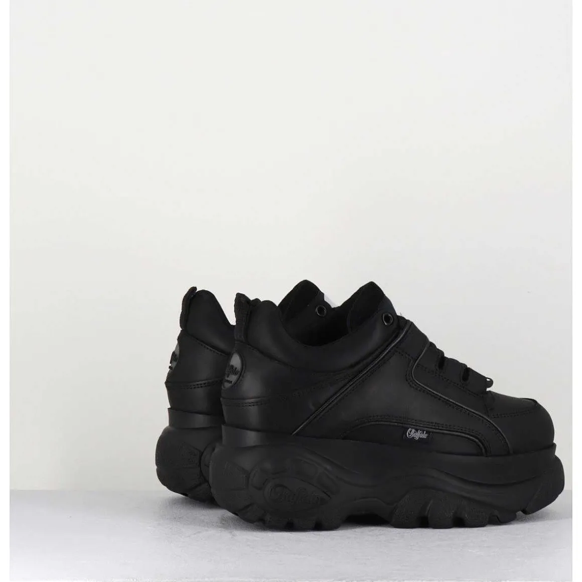Sneakers En Cuir Noir A Plateforme Buffalo Original - 1339N Black
