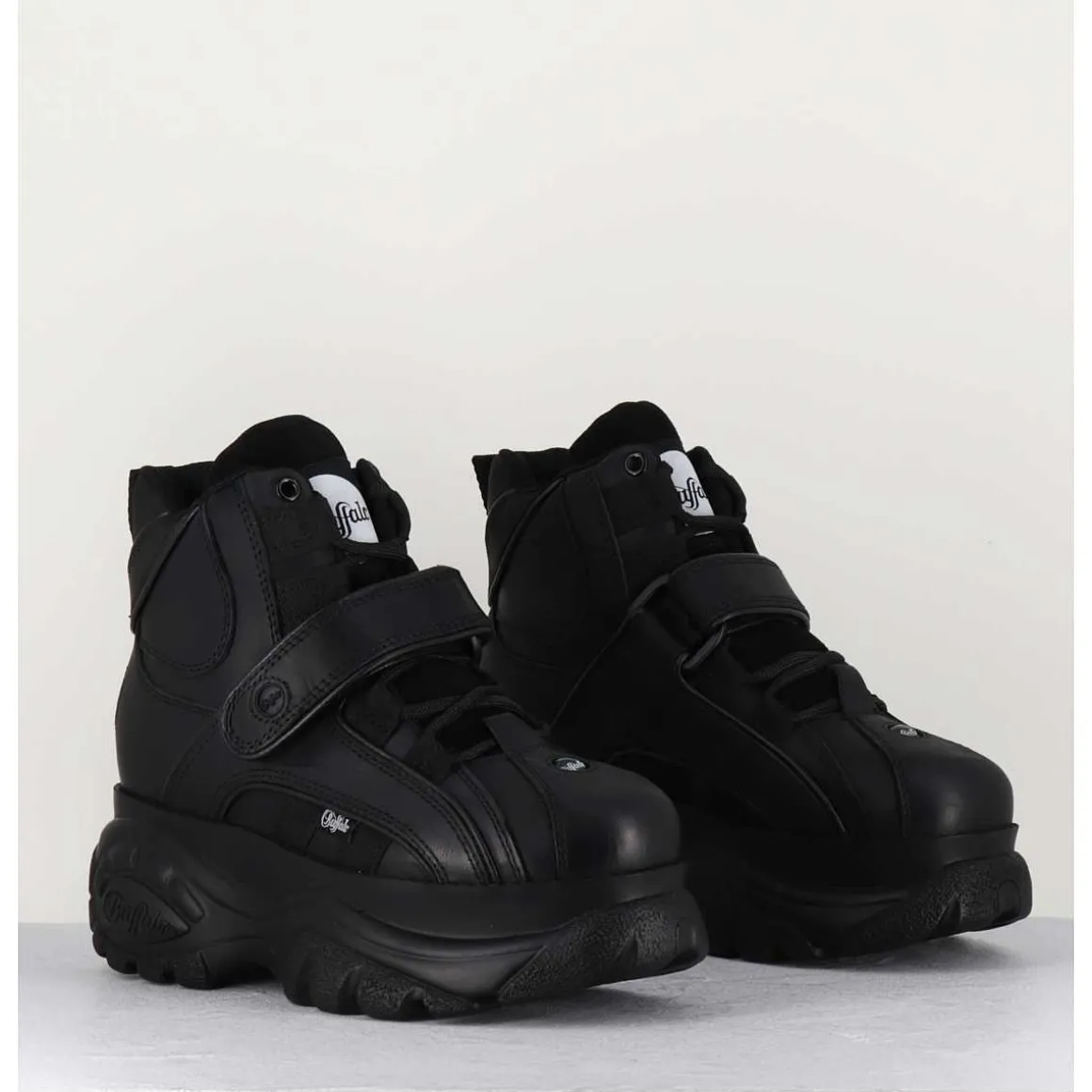 Sneakers Hautes A Plateforme Buffalo Original Cuir Noir - 1348 Noir