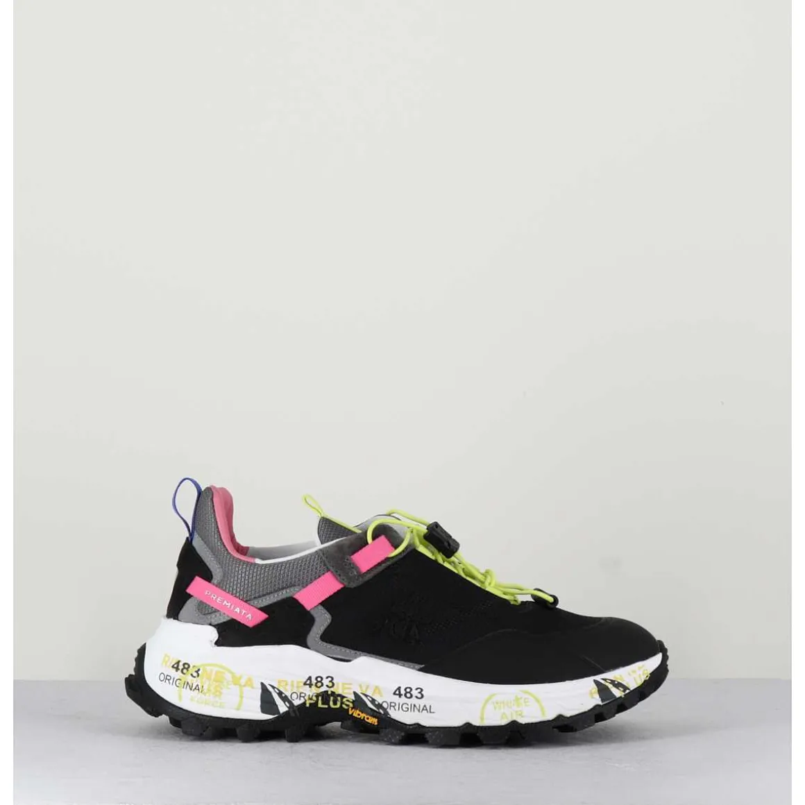 Sneakers Track Sole Toile Noir & Elastique Fluo - Crossd 257