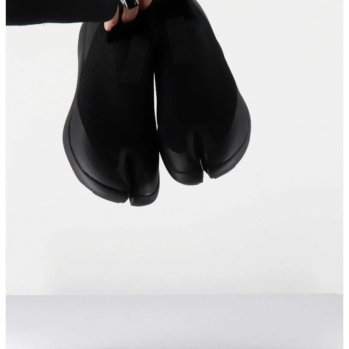 Tabi Shoe-Off Black