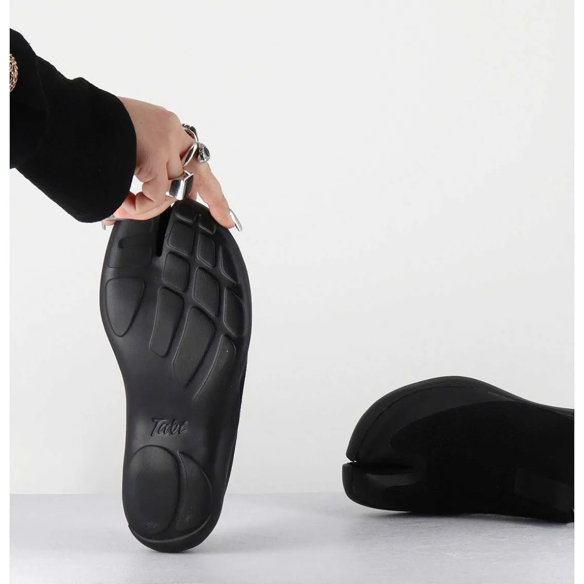 Tabi Shoe-Off Black